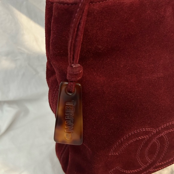 Chanel Tortoiseshell chain and suede tote bag - Picture 12 of 13